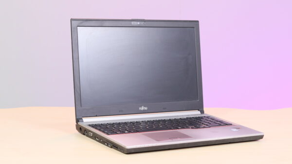 SECOND HAND FUJITSU CELSIUS H770 15.6 INCHES SCREEN, INTEL XEON , 32GB RAM, 512 GB SSD - Image 2